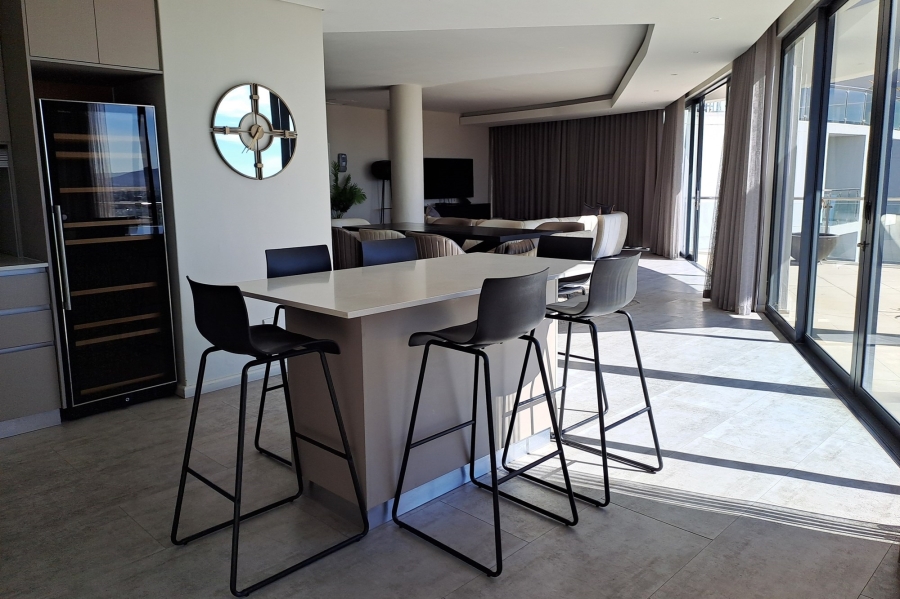 4 Bedroom Property for Sale in Beachfront Western Cape